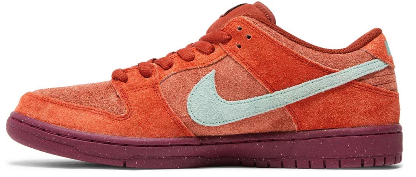 Nike SB Dunk Low Mystic Red Rosewood