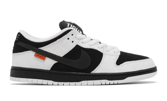 Nike SB Dunk Low TIGHTBOOTH